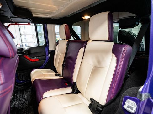 Used 2018 Jeep Wrangler Unlimited Sahara image 51