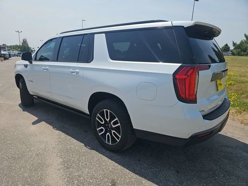 Used 2021 GMC Yukon XL AT4 w/ AT4 Premium Plus Package AWD/4WD image 3