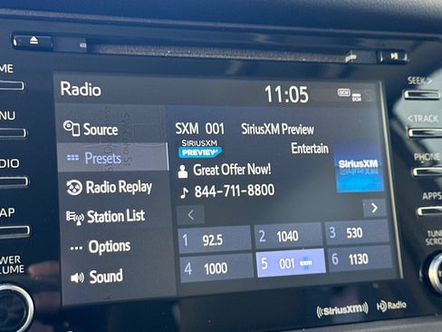 Used 2019 Toyota Sienna XLE w/ XLE Navigation Package FWD image 16