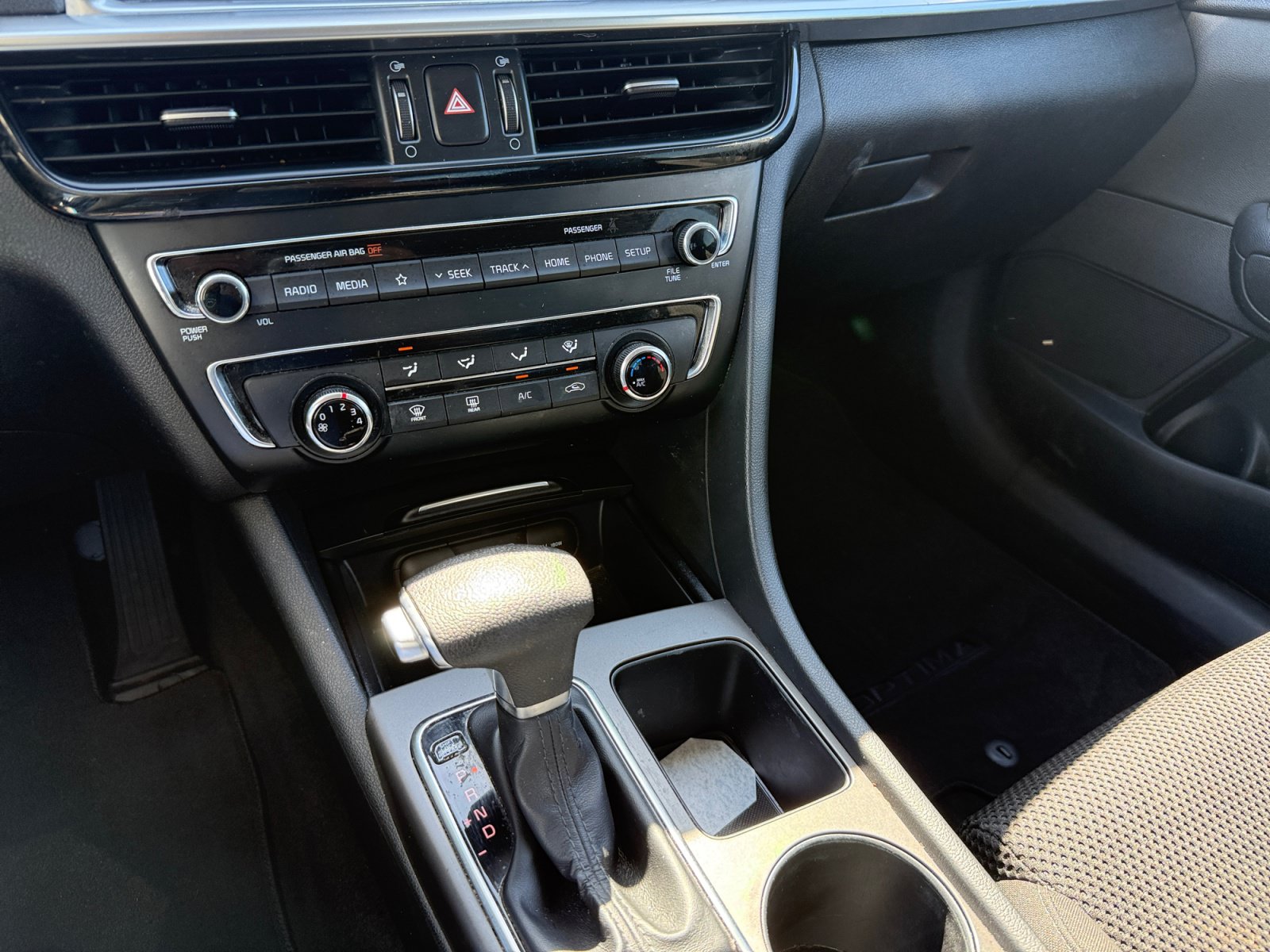 Used 2020 Kia Optima LX FWD image 13