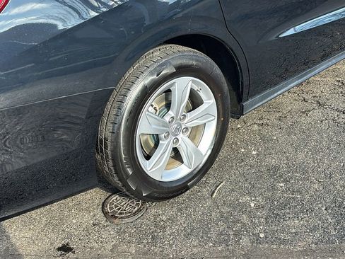 Used 2019 Honda Odyssey EX image 8