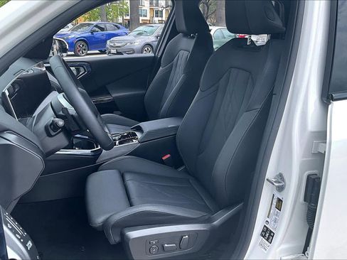 Used 2026 BMW X3 xDrive30 w/ Premium Package AWD/4WD image 7