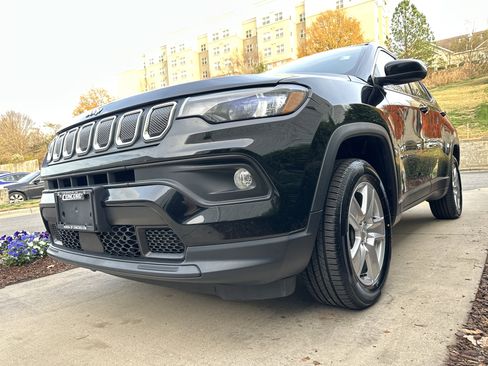 Used 2022 Jeep Compass Latitude w/ Convenience Group image 10