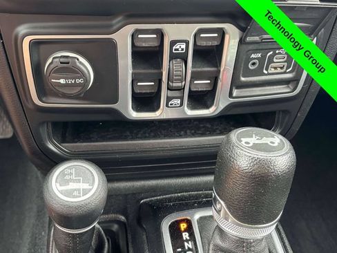 Used 2018 Jeep Wrangler Unlimited Sport S AWD/4WD image 18