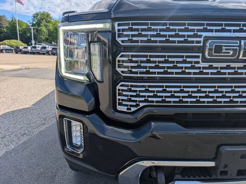Used 2021 GMC Sierra 2500 Denali w/ Denali Ultimate Package AWD/4WD image 10