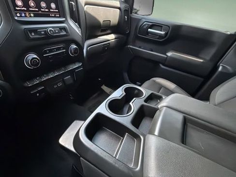 Used 2025 Chevrolet Silverado 1500 Custom Trail Boss AWD/4WD image 14
