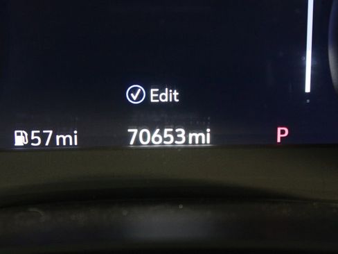 Used 2019 Cadillac XT4 Sport image 2