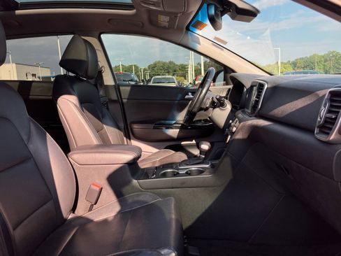 Used 2017 Kia Sportage SX image 32