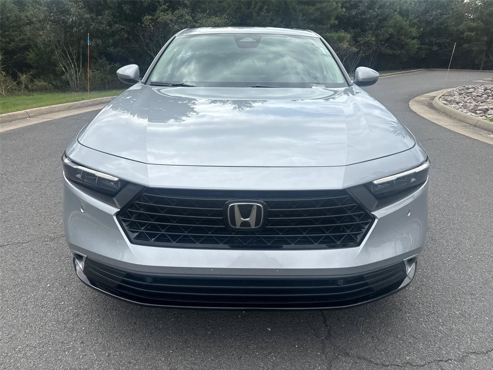 New 2026 Honda Accord Hybrid Touring image 2