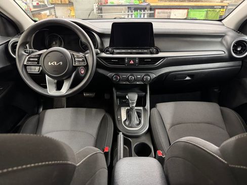 Used 2023 Kia Forte LXS image 17
