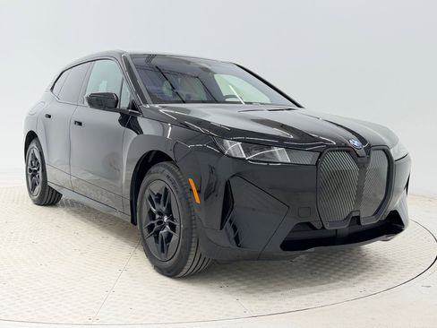 New 2026 BMW iX xDrive45 image 7