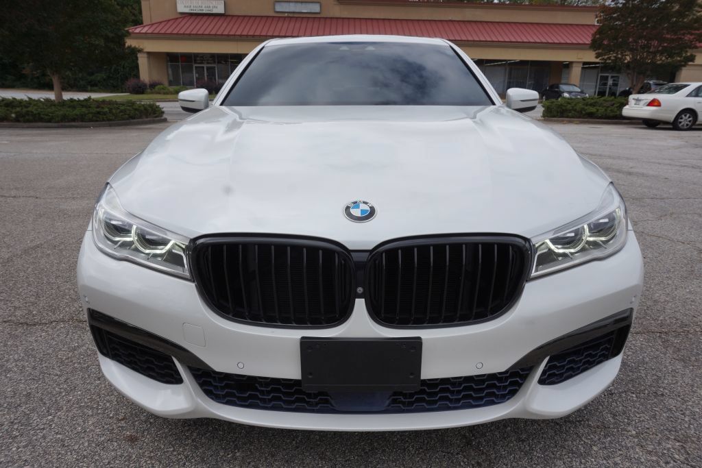 Used 2016 BMW 750i xDrive AWD/4WD image 4