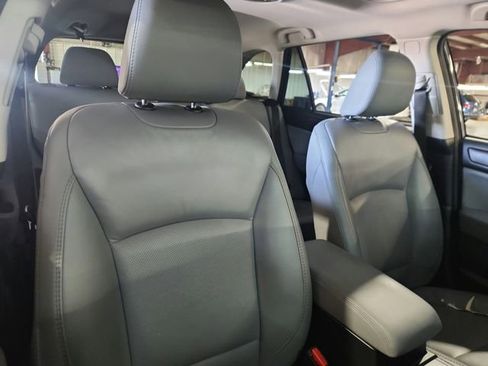 Used 2019 Subaru Outback 3.6R Limited AWD/4WD image 23