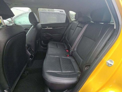 Used 2022 Kia Seltos SX w/ Sunroof Package AWD/4WD image 7