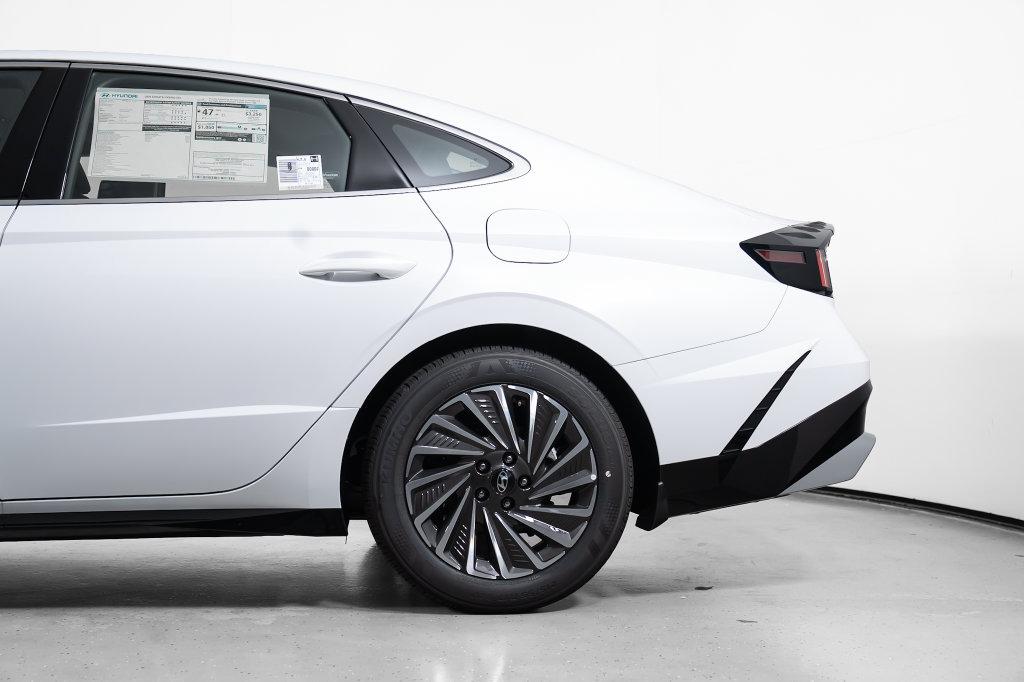 New 2026 Hyundai Sonata SEL FWD image 13