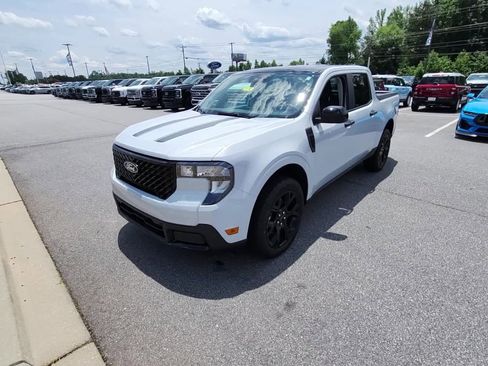 New 2025 Ford Maverick XLT w/ XLT Luxury Package image 2