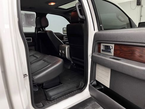 Used 2012 Ford F150 Lariat w/ Lariat Chrome Pkg RWD image 35