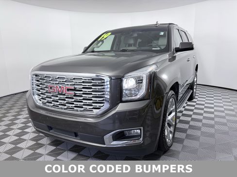 Used 2019 GMC Yukon Denali image 2