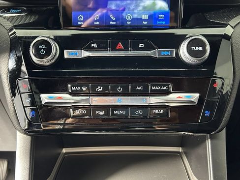 Used 2022 Ford Explorer ST w/ Equipment Group 401A AWD/4WD image 25