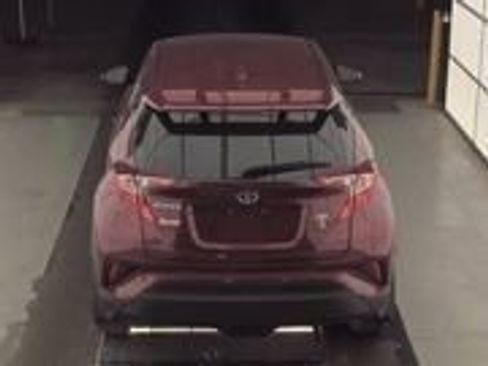 Used 2019 Toyota C-HR LE image 7