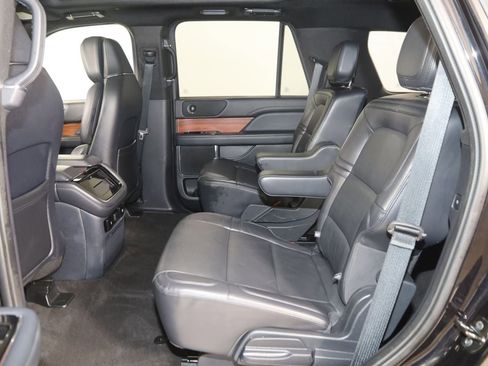Used 2024 Lincoln Navigator Reserve AWD/4WD image 51