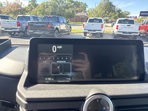 Used 2025 INEOS Grenadier Station Wagon AWD/4WD image 20
