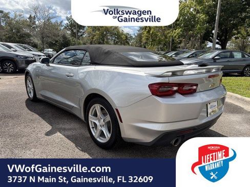 Used 2019 Chevrolet Camaro LT image 4