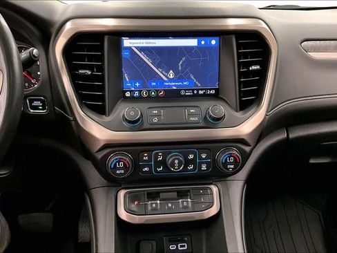 Used 2022 GMC Acadia Denali w/ GMC Pro Grade Package AWD/4WD image 31