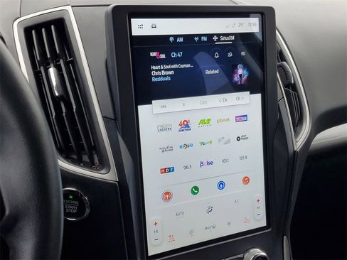 Used 2023 Ford Edge SEL w/ Convenience Package image 19