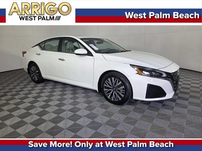 Used 2024 Nissan Altima 2.5 SV w/ SV Premium Package