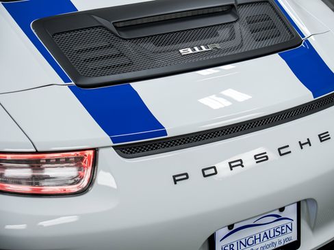Used 2016 Porsche 911 R RWD image 47
