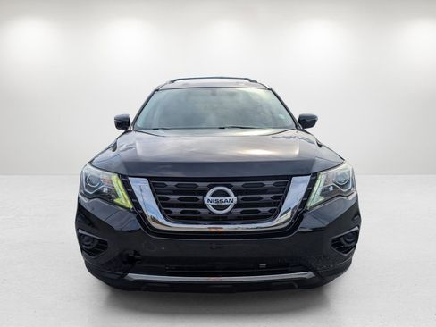 Used 2017 Nissan Pathfinder S image 2