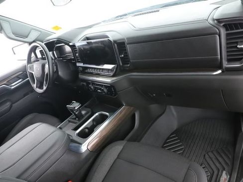 Used 2024 Chevrolet Silverado 1500 RST AWD/4WD image 28