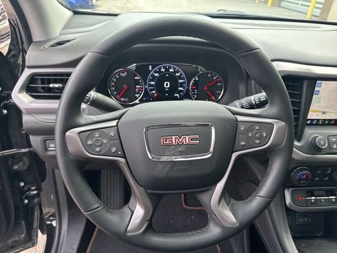 Used 2023 GMC Acadia AT4 w/ Technology Package AWD/4WD image 6