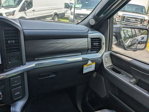 New 2025 Ford F150 Lariat w/ Equipment Group 501A Mid image 17