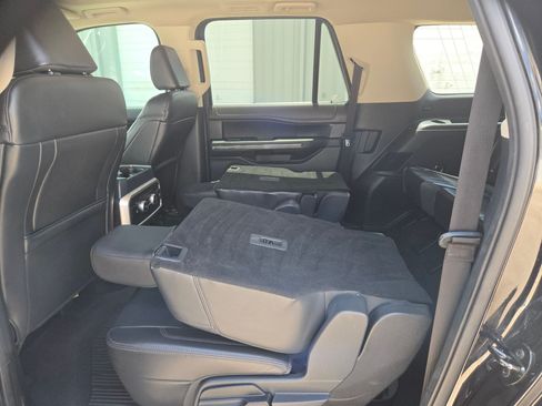 Used 2024 Ford Expedition Max XLT RWD image 13