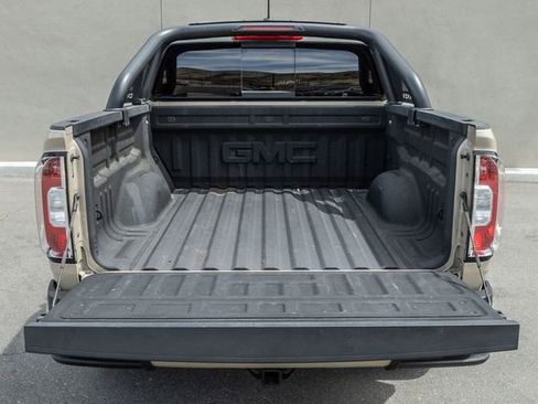 Used 2021 GMC Canyon AT4 w/ Driver Alert Package AWD/4WD image 5
