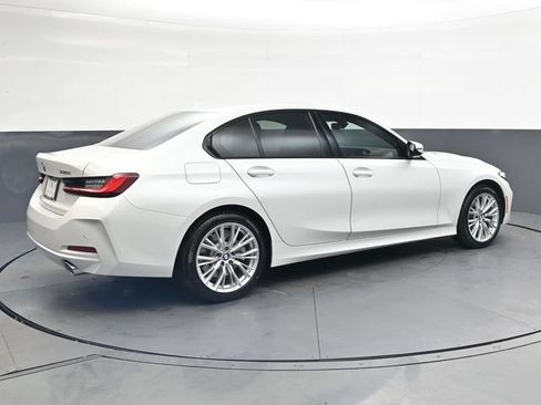 Used 2023 BMW 330i xDrive Sedan w/ Driving Assistance Package AWD/4WD image 4
