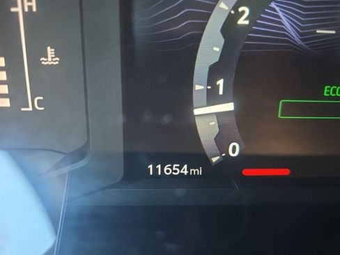 Used 2024 Toyota Tacoma SR5 image 28