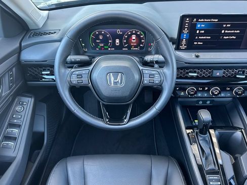 Used 2025 Honda Accord EX-L image 16