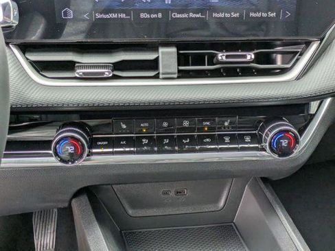 New 2026 Chevrolet Equinox LT w/ Convenience Package II FWD image 22