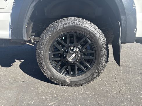 Used 2020 Ford F250 Lariat image 14