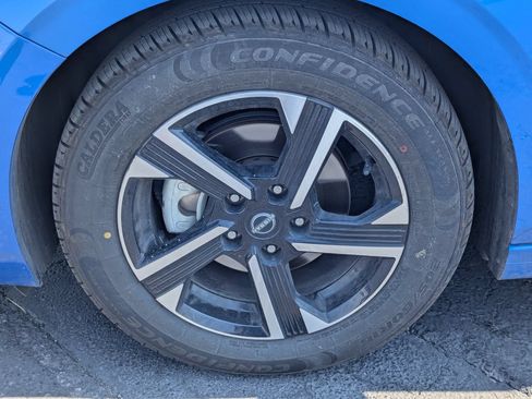 Used 2024 Nissan Sentra SV FWD image 12
