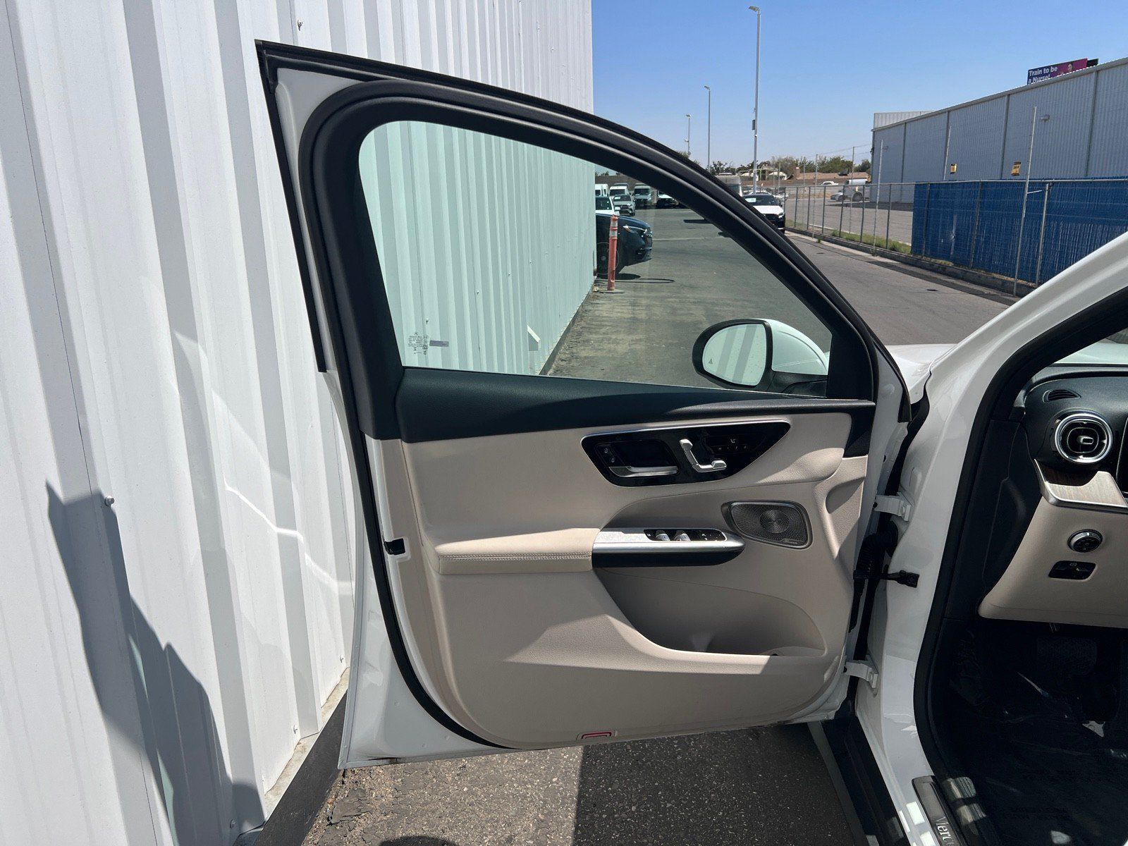 Used 2026 Mercedes-Benz GLC 300 image 13