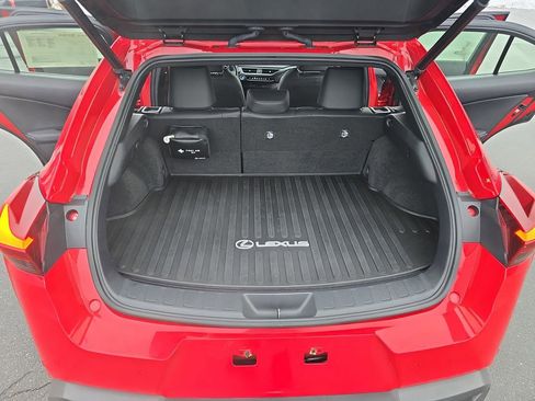 Used 2019 Lexus UX 250h image 13