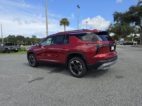 New 2027 Chevrolet Traverse LT w/ Sun and Wheel Package AWD/4WD image 8