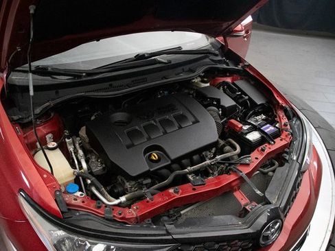 Used 2018 Toyota Corolla iM w/ All-Weather Mat Package image 27