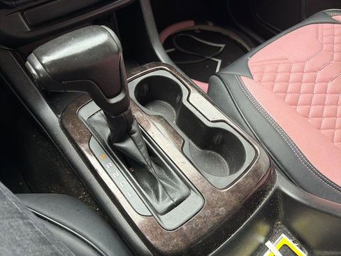 Used 2018 GMC Canyon SLE w/ SLE Convenience Package image 21