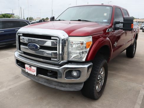 Used 2015 Ford F250 Lariat w/ Lariat Ultimate Package image 3