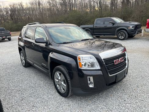 Used 2015 GMC Terrain SLT image 1